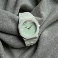 ساعت مچی مردانه و زنانه کربنی با اعداد فارسی (رنگبندی)